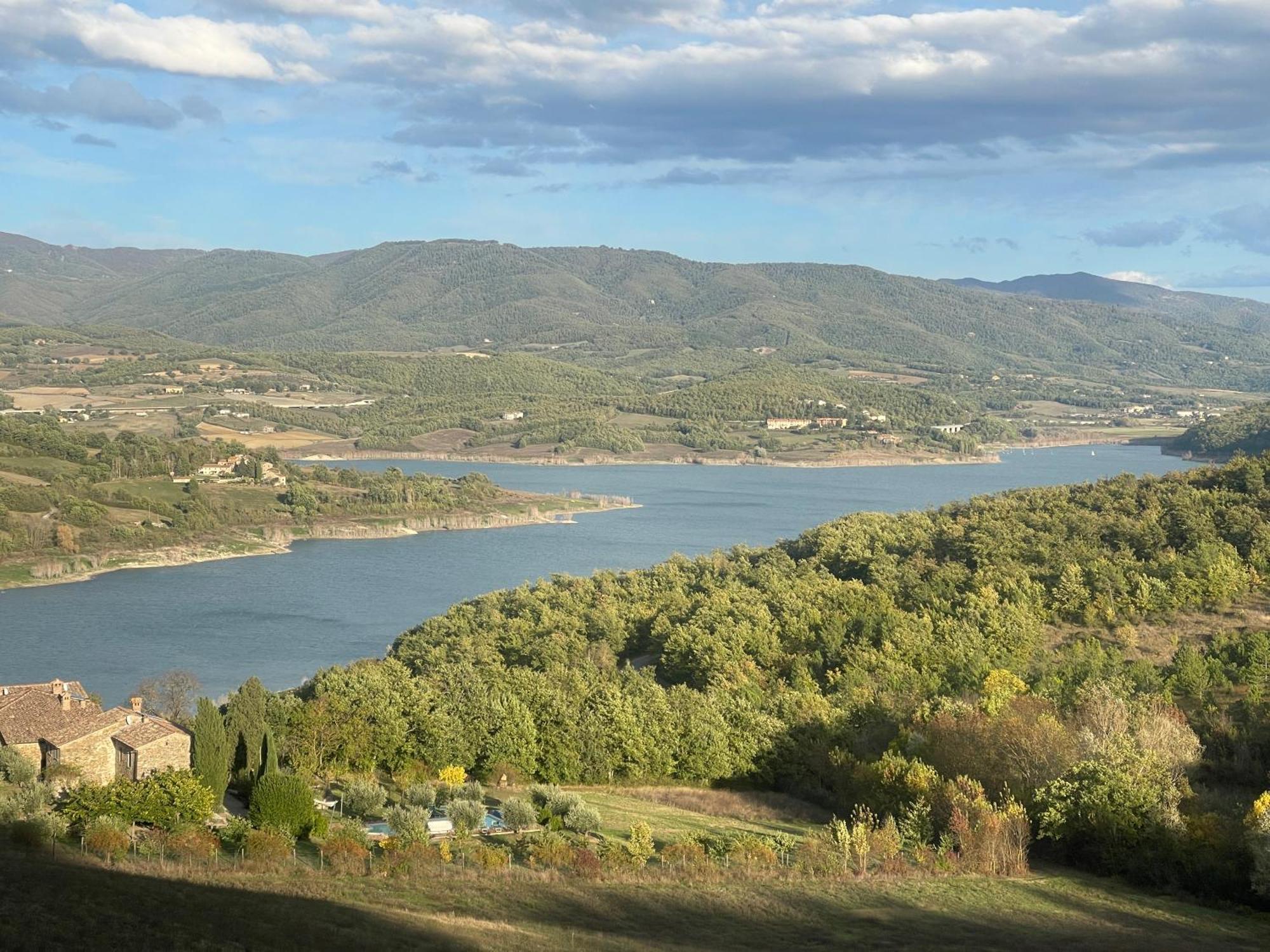 Caprese Michelangelo Bio Agriturismo Il Vigno מראה חיצוני תמונה